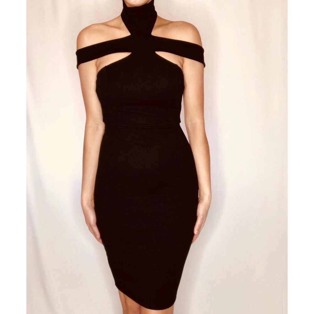 Choker Dress